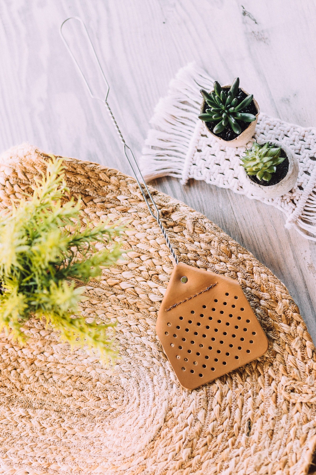 Leather Fly Swatter with Stainless Steel Wire Handle