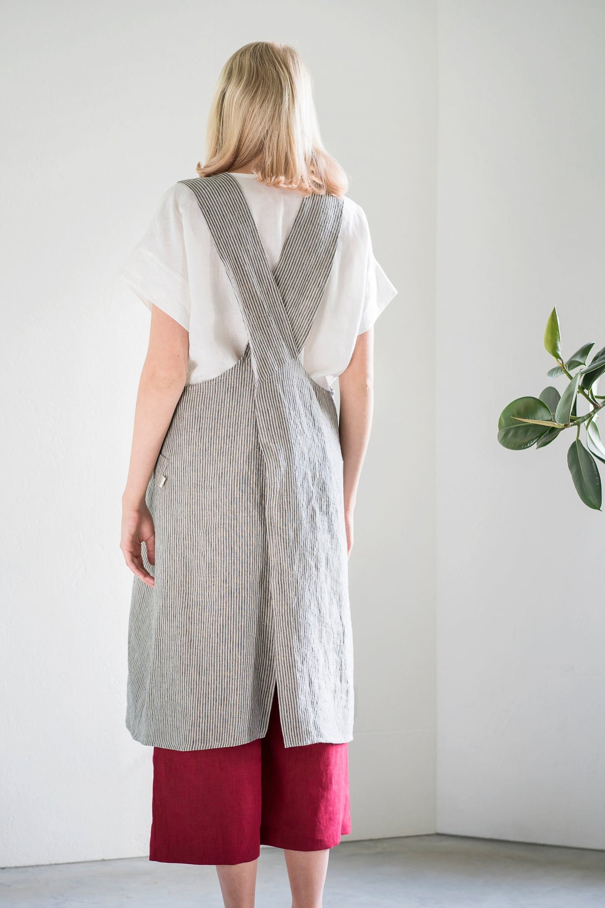 Soft Linen Apron / Washed Linen Apron / Square Cross Apron / Japanese Style Apron / Garden Apron